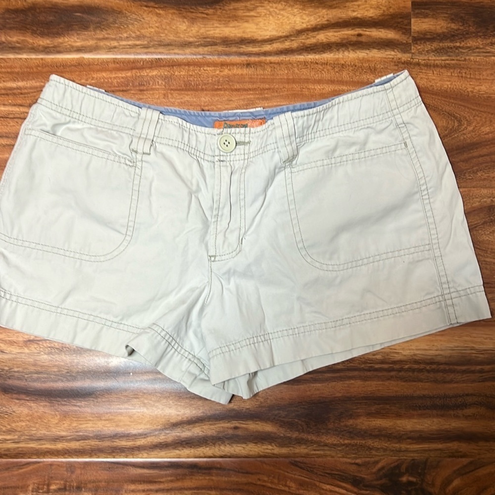 PERISCOPE SHORTS Women’s SIZE 11 - Very Cute Mid Rise